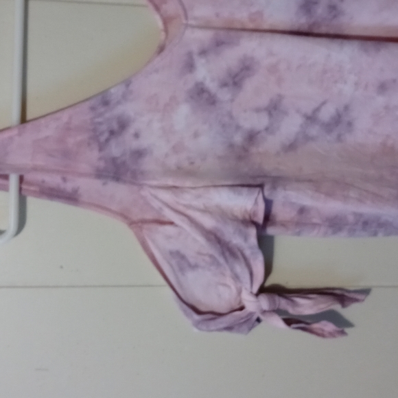 American Eagle Cold Shoulder Tank Cropped - Picture 2 of 7